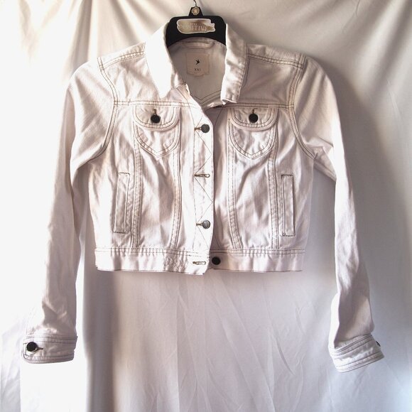 Forever 21 Distressed White Cropped Denim Jacket, Long sleeved, Size L - Picture 5 of 16